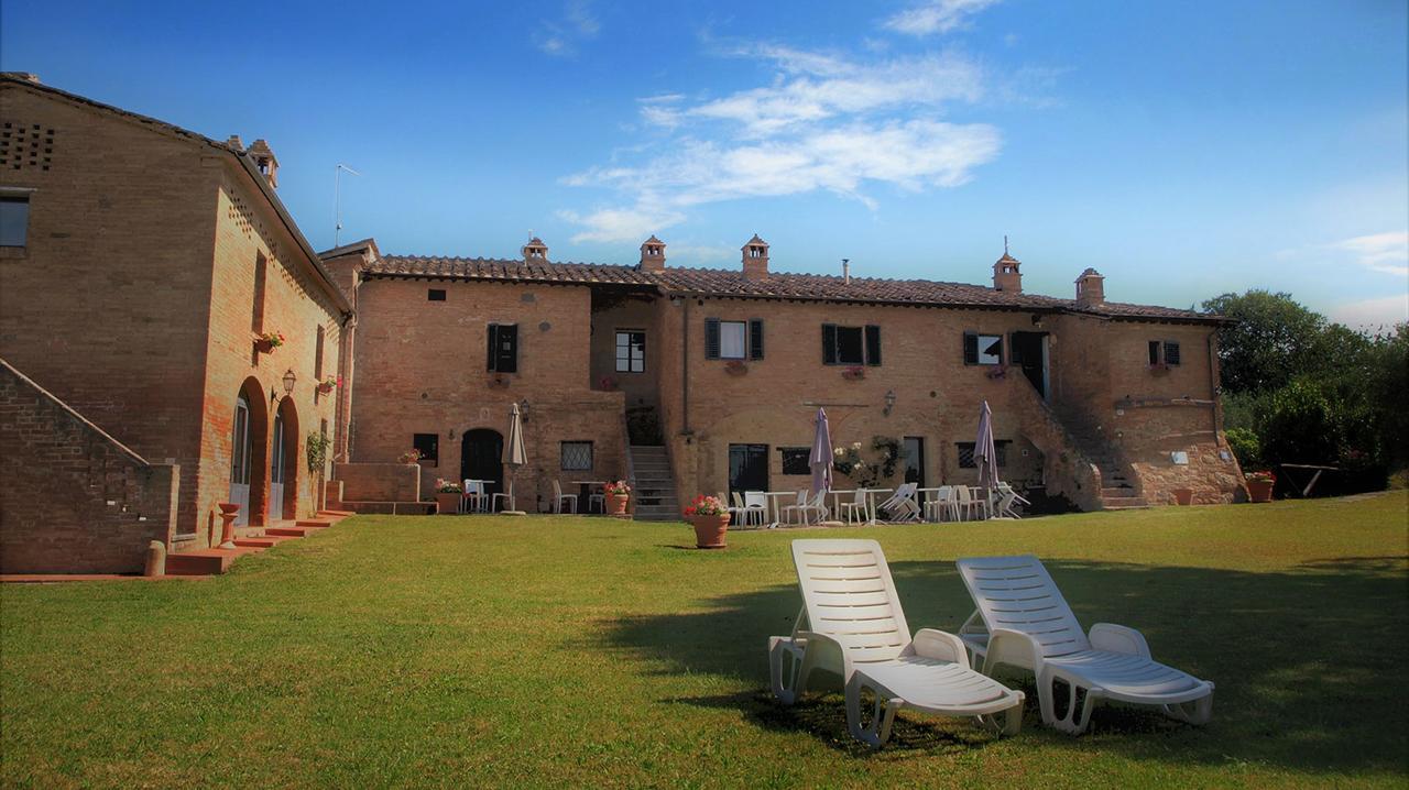 Agriturismo La Grotta Di Montecchino Siena Bagian luar foto