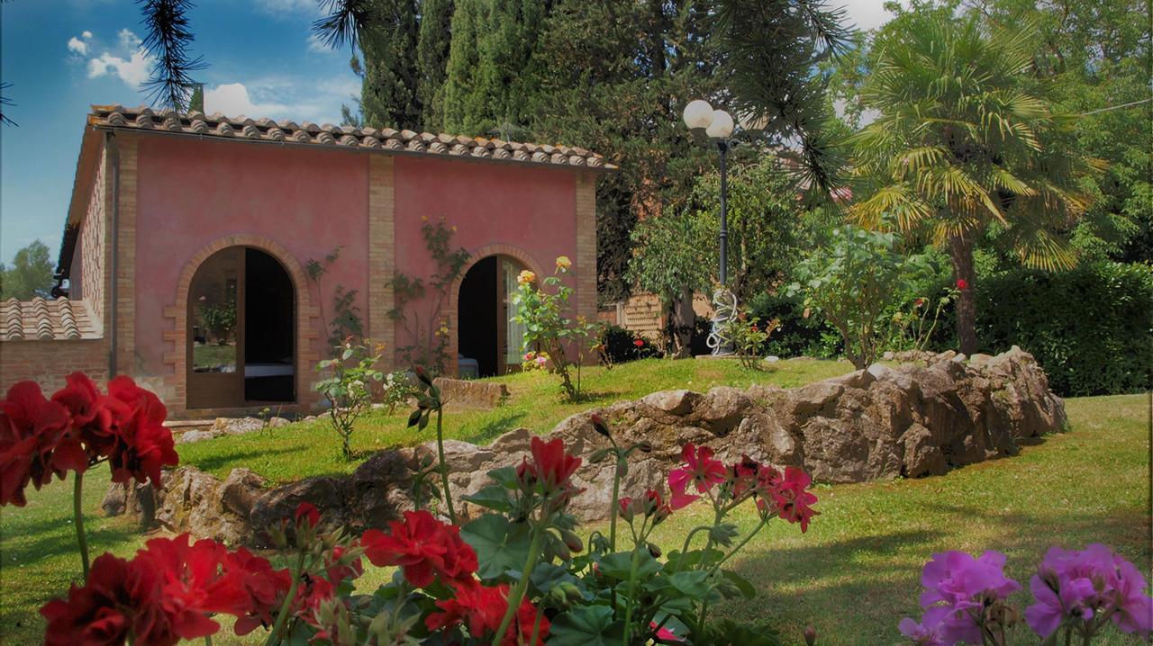 Agriturismo La Grotta Di Montecchino Siena Bagian luar foto