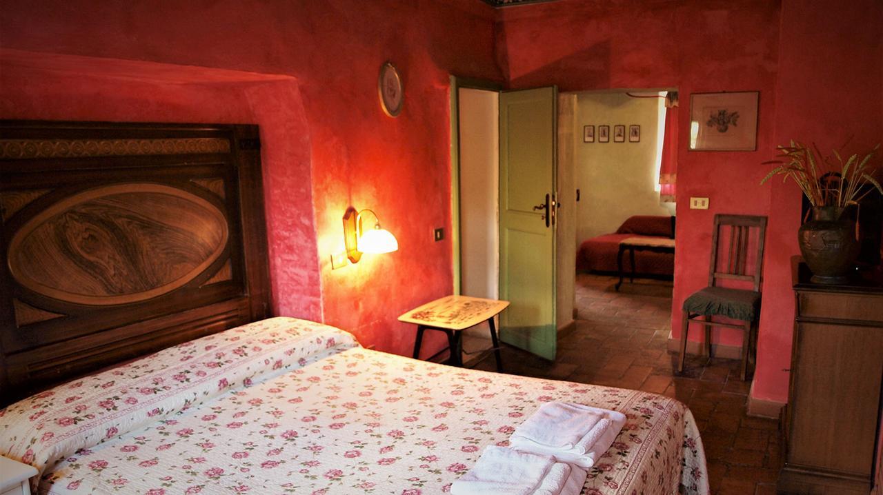 Agriturismo La Grotta Di Montecchino Siena Bagian luar foto